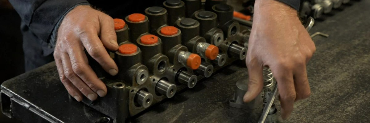 remont gidroraspredelitela 003