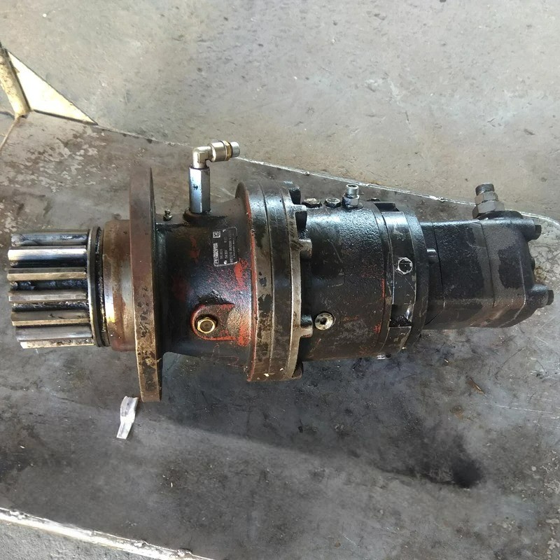 Ремонт бортового редуктора экскаватора